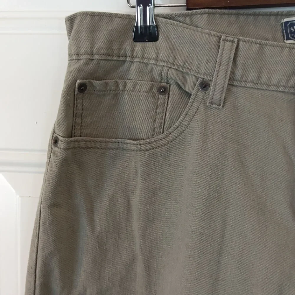 Levi's signature tan five pocket straight leg jean